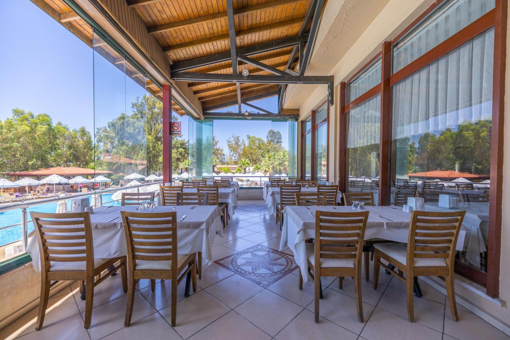 Halic Park Hotel Ayvalik Bagian luar foto