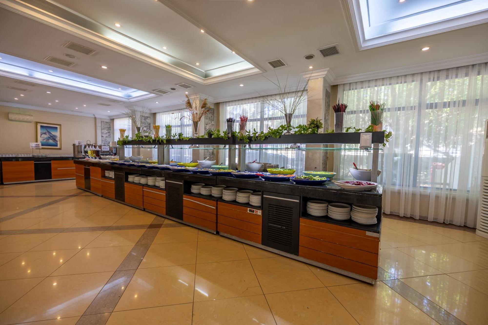 Halic Park Hotel Ayvalik Bagian luar foto