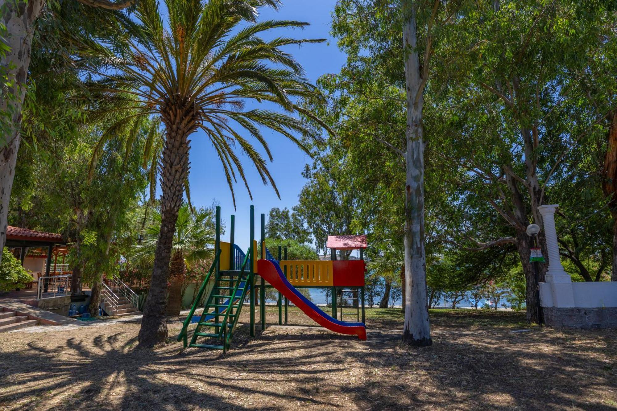 Halic Park Hotel Ayvalik Bagian luar foto