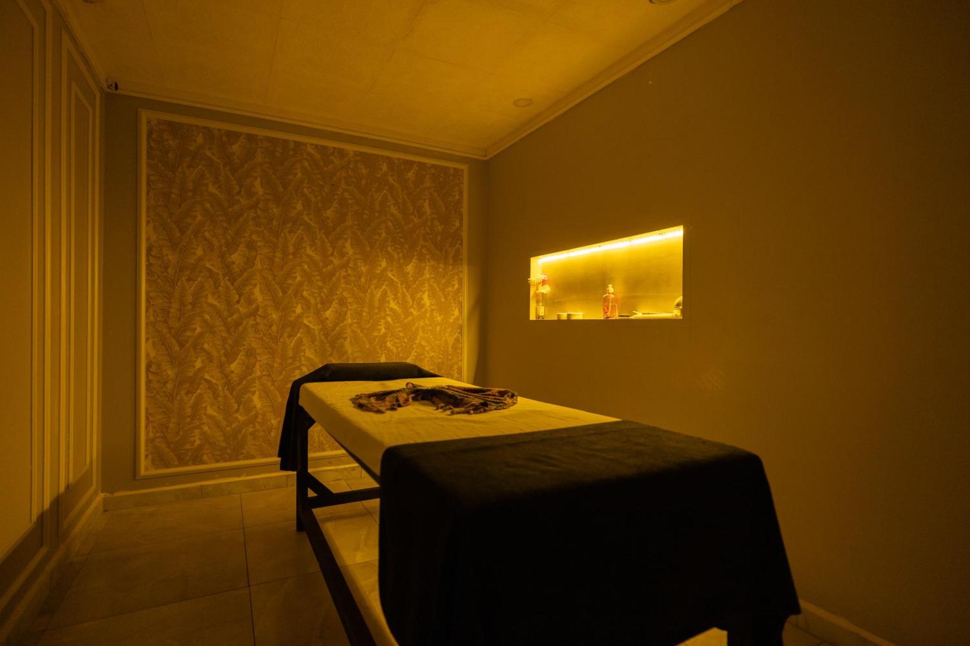Halic Park Hotel Ayvalik Bagian luar foto