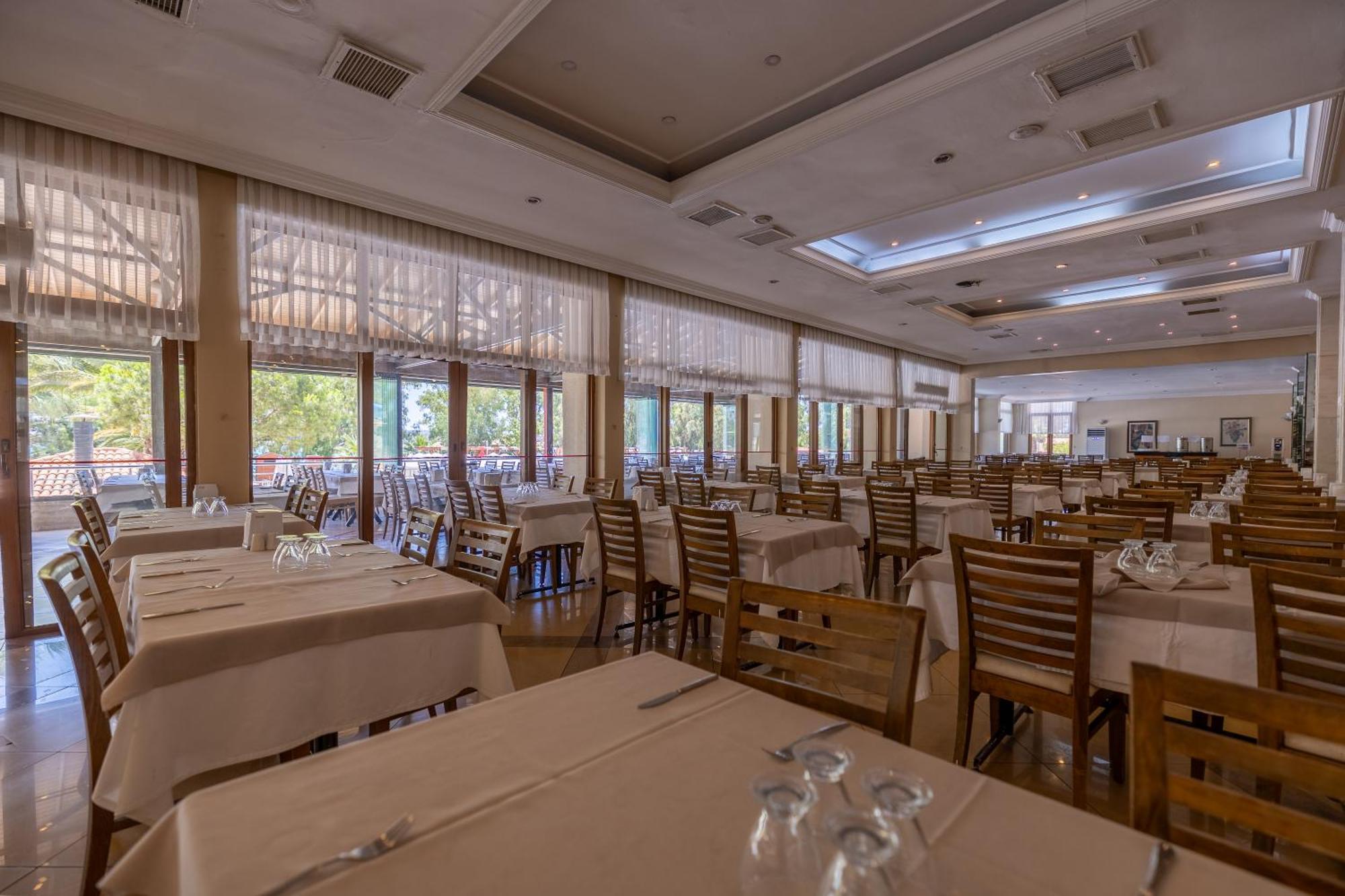 Halic Park Hotel Ayvalik Bagian luar foto
