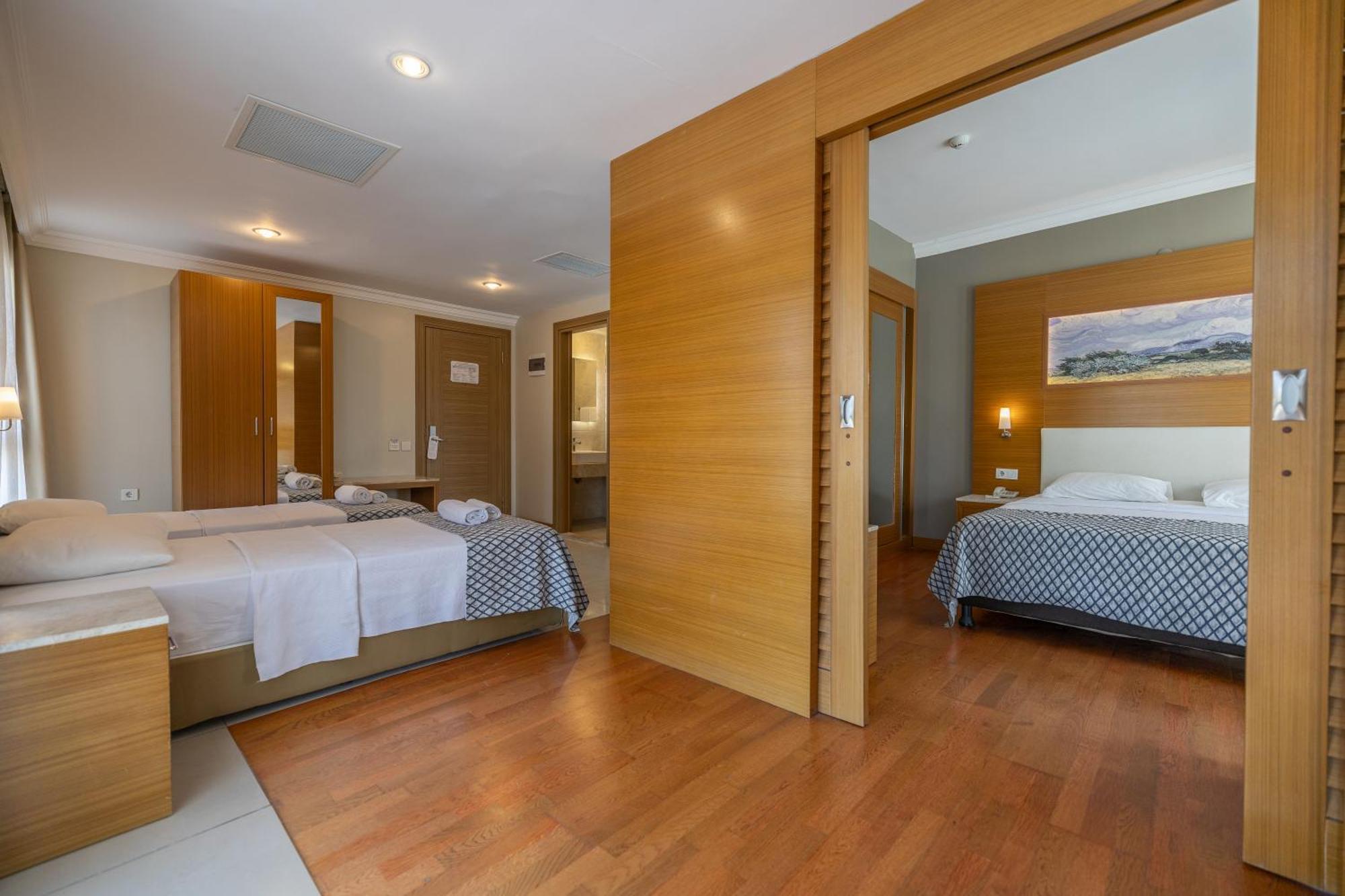 Halic Park Hotel Ayvalik Bagian luar foto