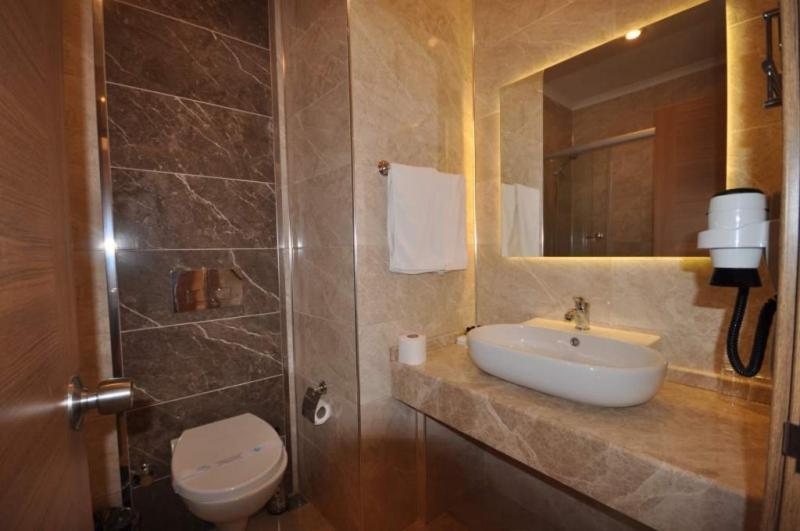 Halic Park Hotel Ayvalik Bagian luar foto