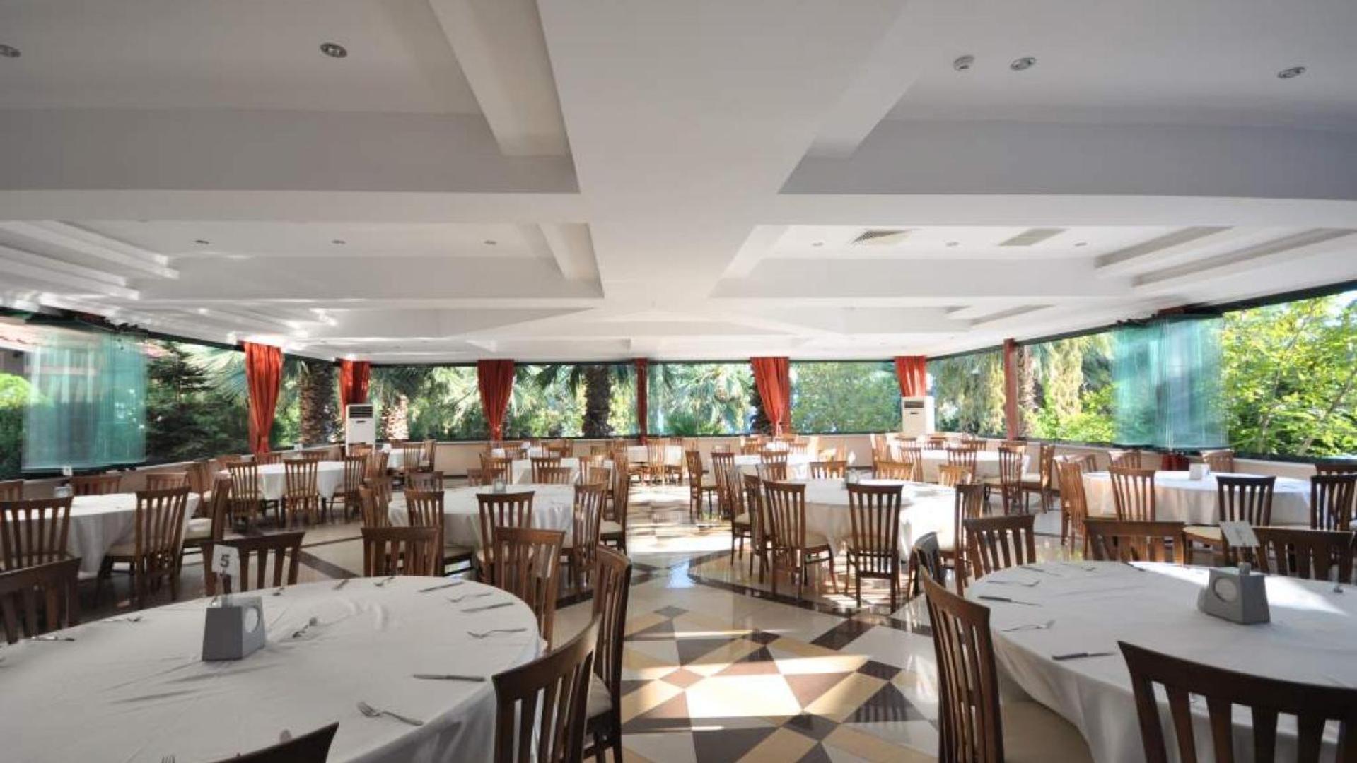 Halic Park Hotel Ayvalik Bagian luar foto